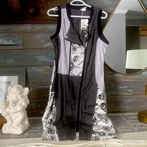 NWT CUTE as hell dress!!! Great with a Jean jacket!!